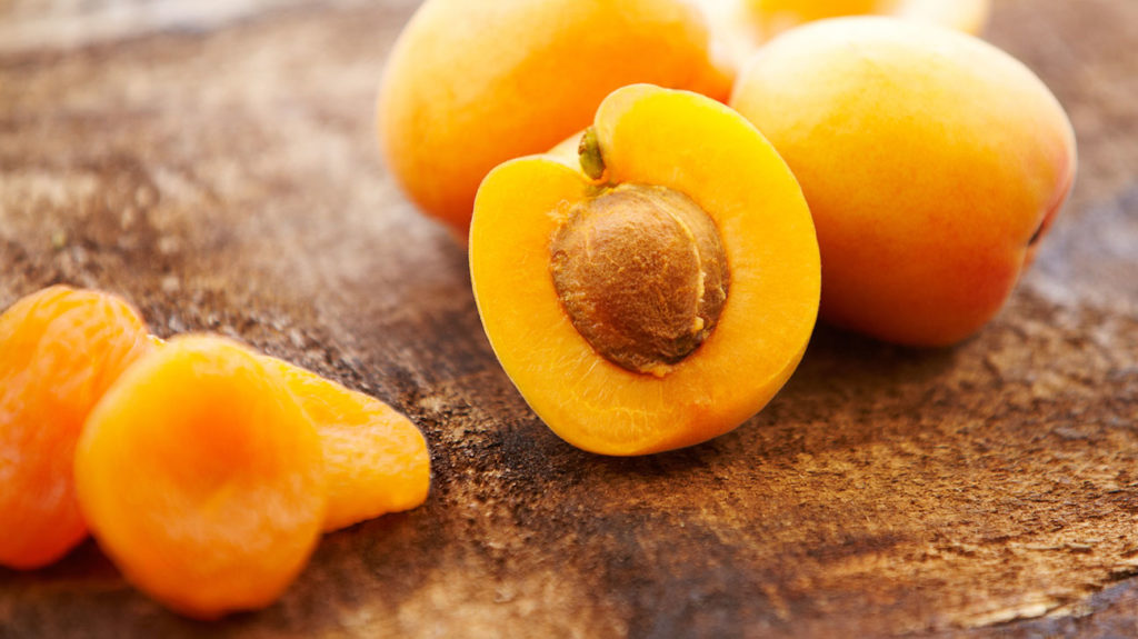 Benefits of Eating apricot