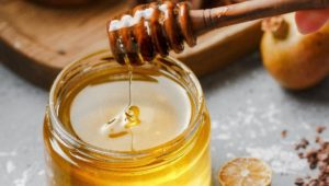 Benefits of taking honey