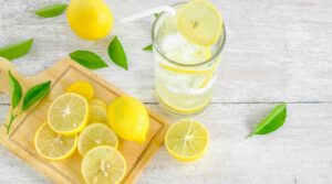 Lemon Water in the Morning Benefits