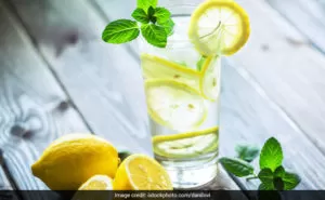 Benefits of lemon water